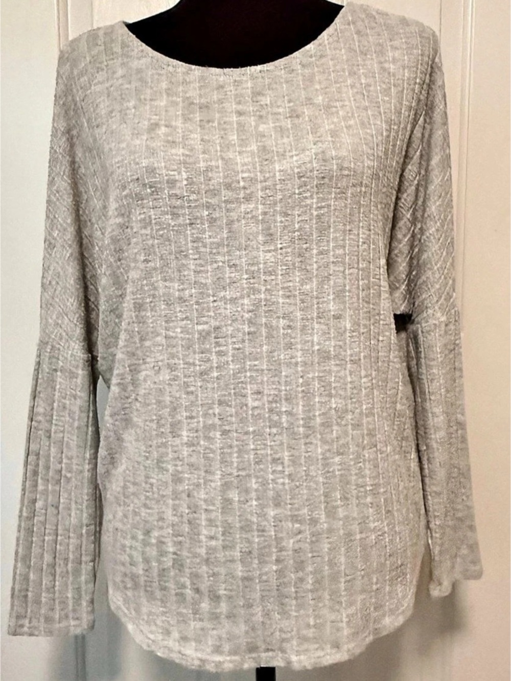 Green Envelope Long Sleeve Textured Top Gray Size Medium